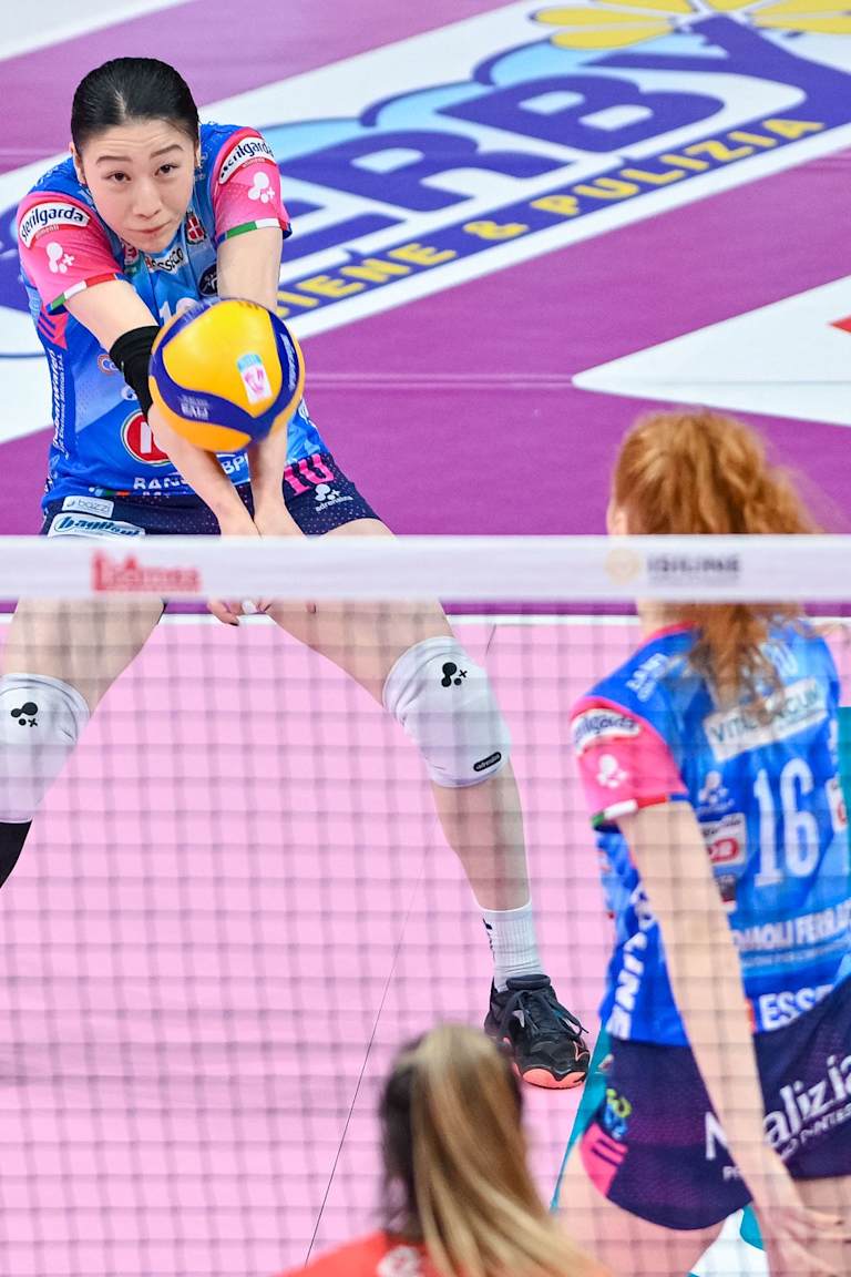 Novara and Milano continue to battle for third place