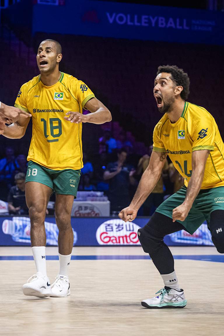 Brasil supera a França e entra na zona de classificação da VNL