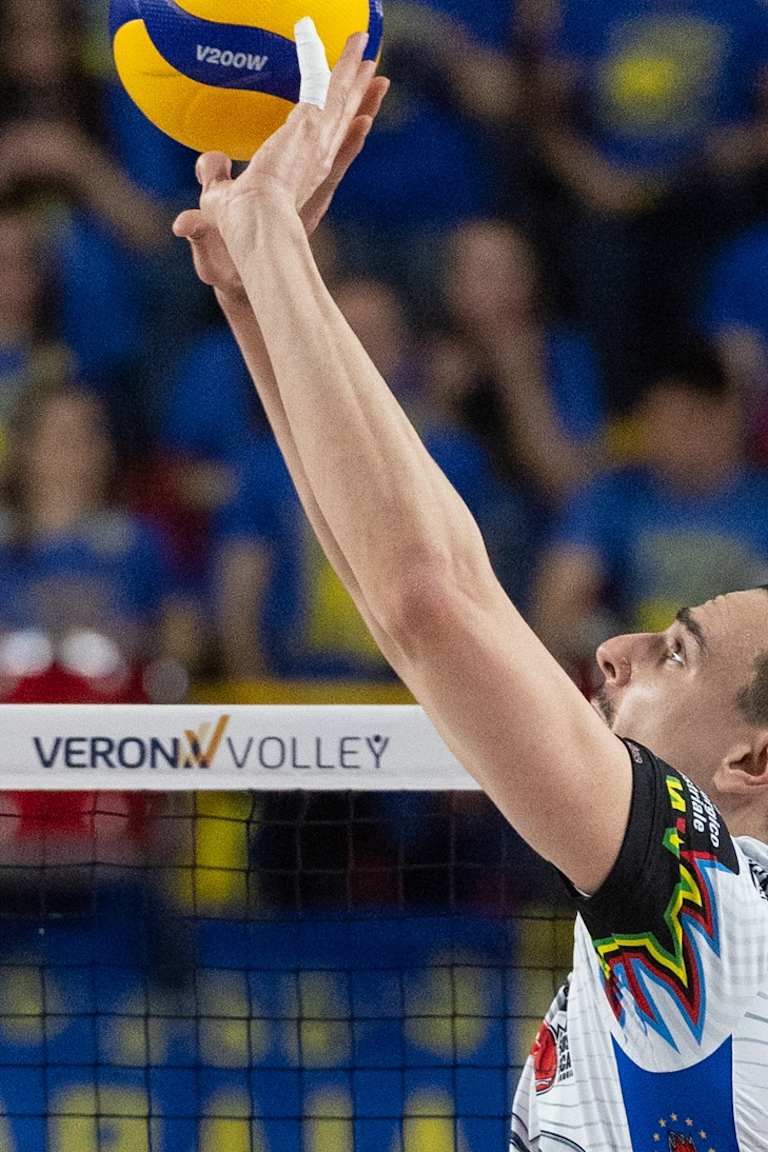 Sir win regular season in Italy, book Champions League spot