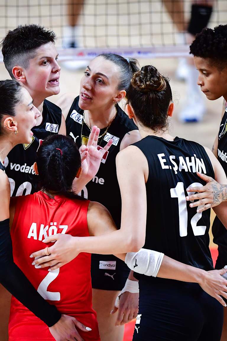 Santarelli preserves Türkiye’s core for the VNL 2025