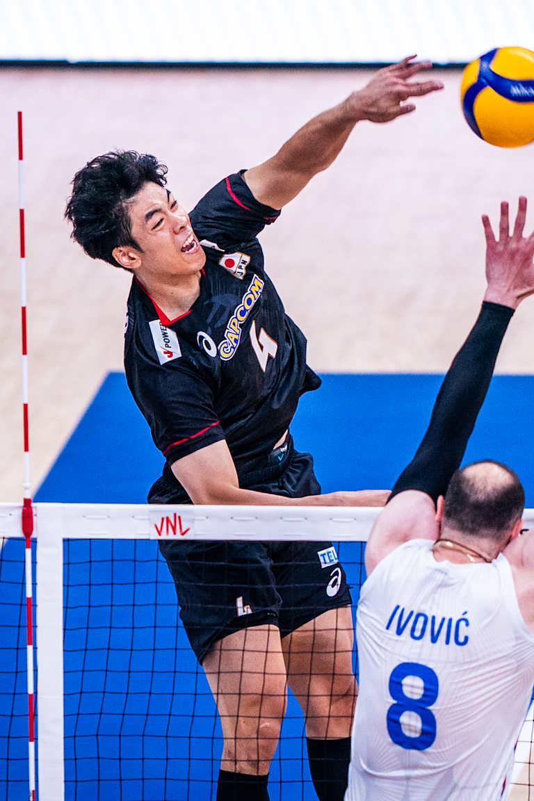 Miyaura puts Japan back on winning track