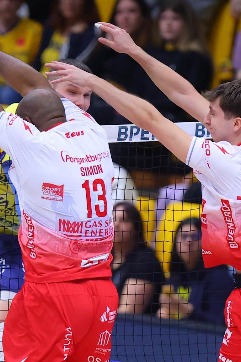 Gas Sales and Modena cross swords on Saturday to get second quarterfinal leg underway