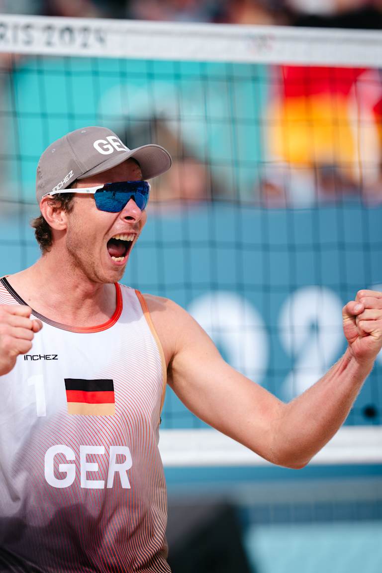 Esmee & Zoe and Ehlers & Wickler emerge as first Paris 2024 quarterfinalists