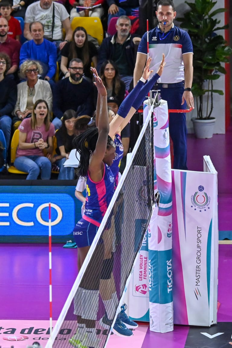 Playoff Lega Serie A femminile, gara -2 delle semifinali. Conegliano e Scandicci a caccia della finale