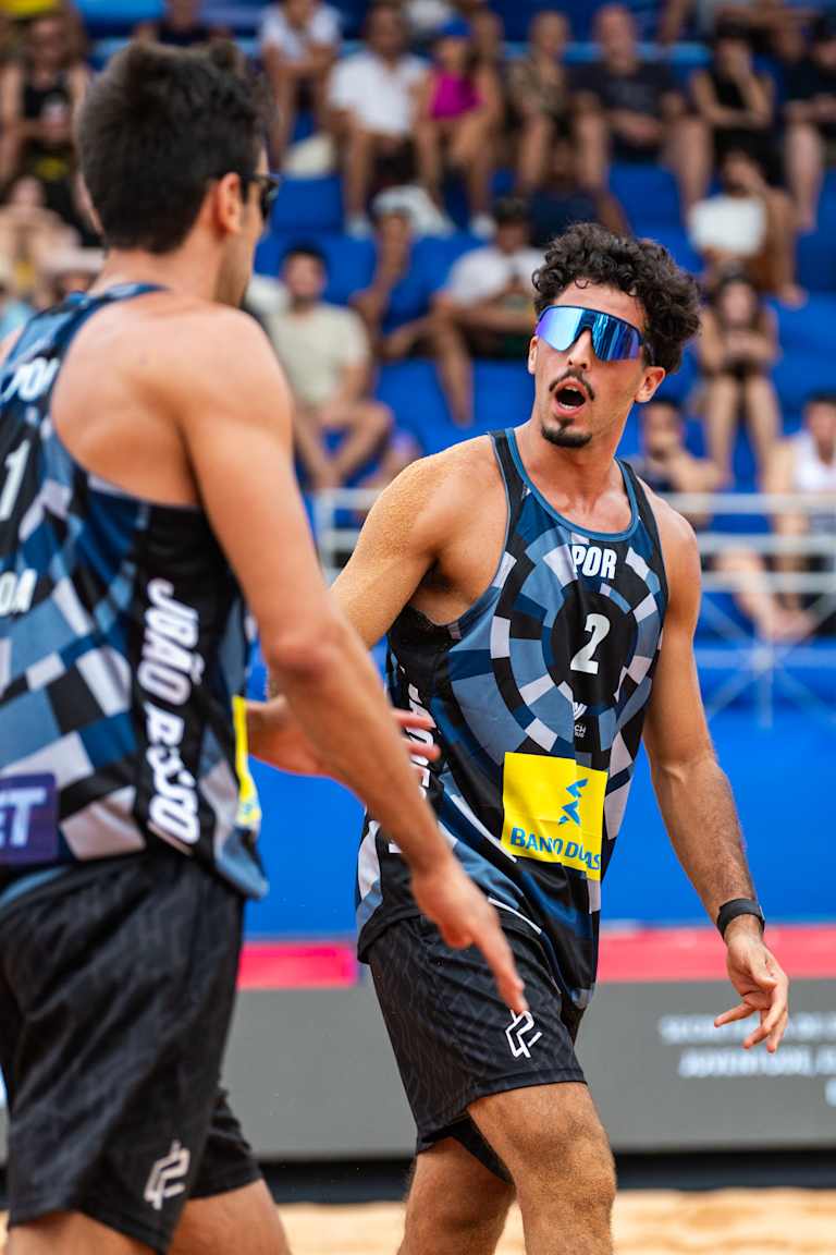 Pedrosa & Campos stun Mol & Sorum in Joao Pedrosa pool opener