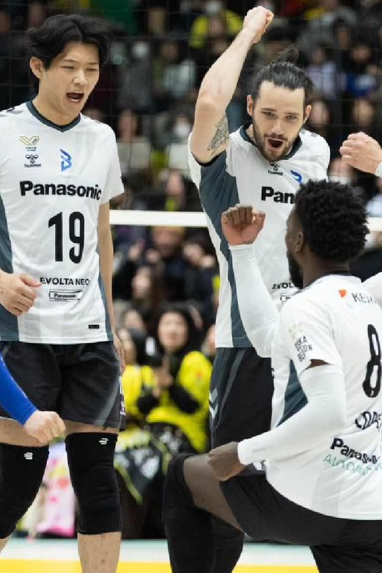 Osaka looking to extend winning streak as they meet Hiroshima this weekend