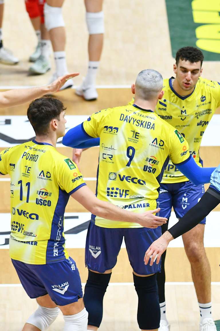 Buchegger aces away as Modena upset Trentino in Italy