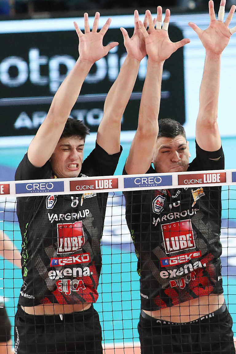 Four five-setters in SuperLega weekend; Lube stun leaders in four sets