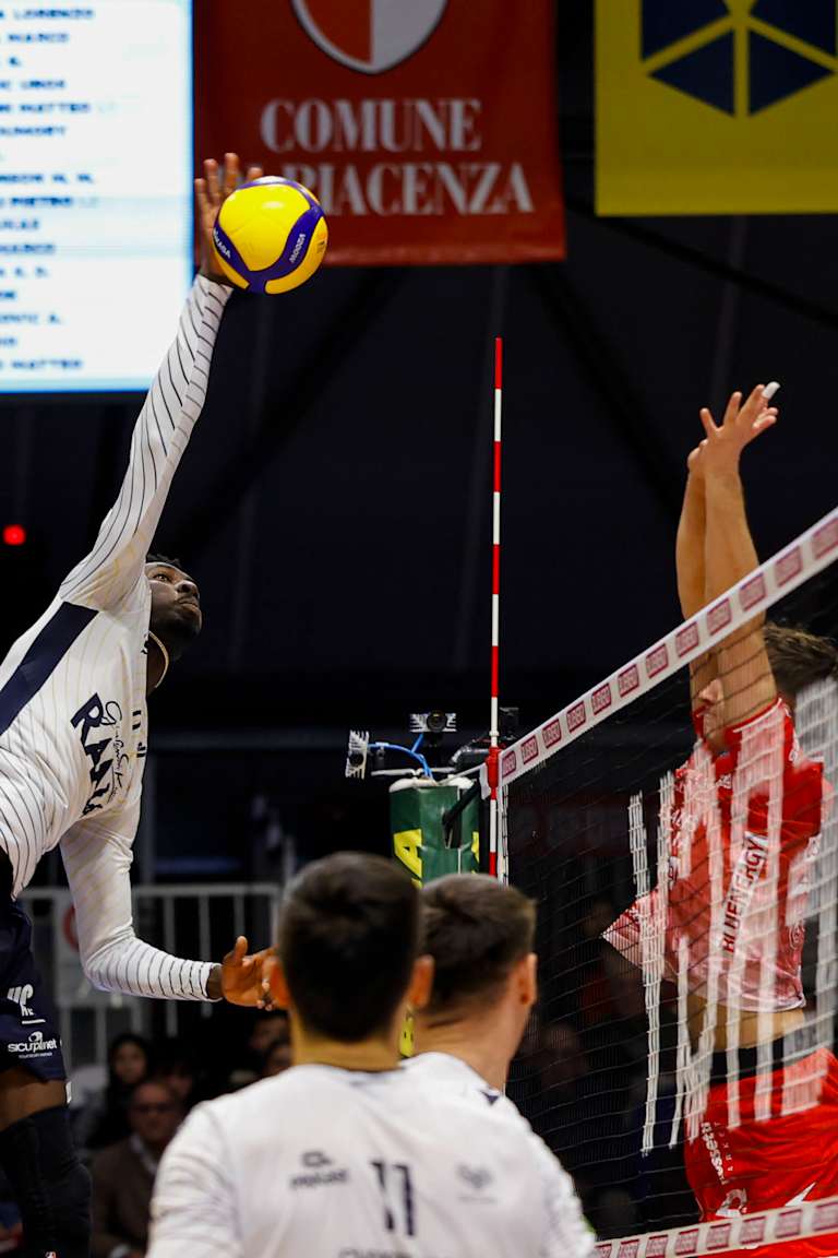 Keita erupts with 31 points towards Verona’s five-set win in Piacenza