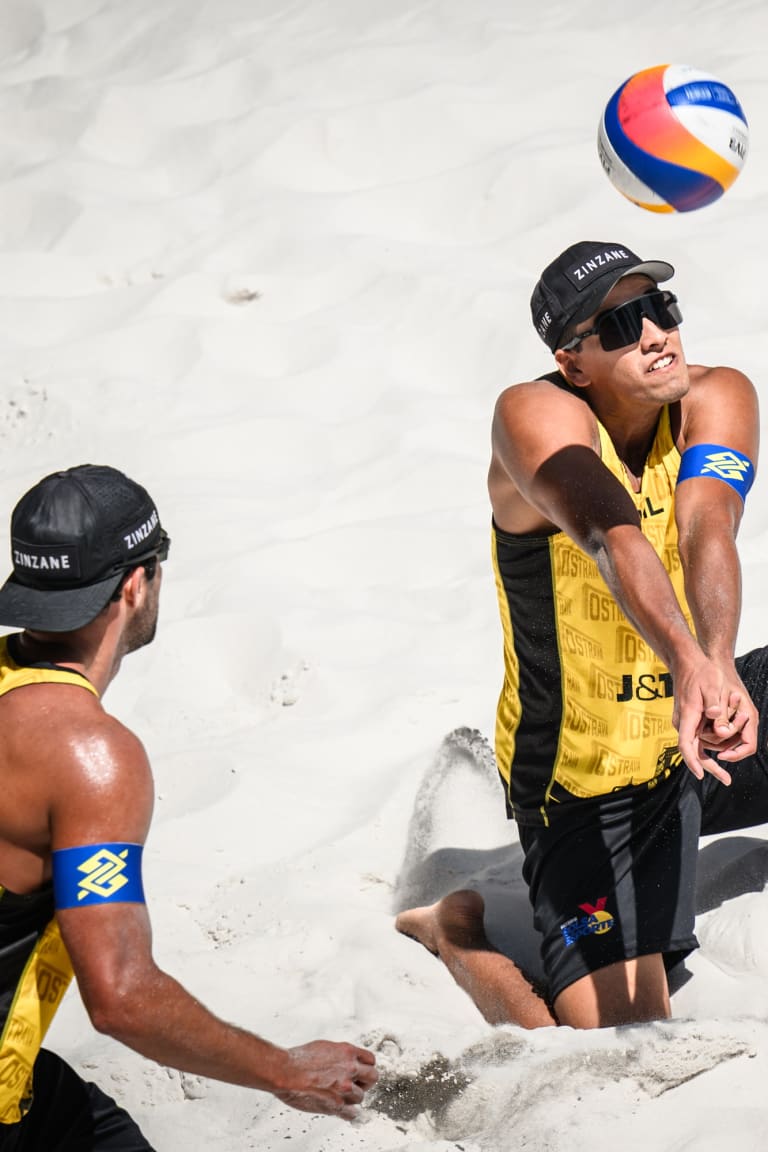 Vitor Felipe & Renato upset fellow Brazilians George & Andre on way to Ostrava main draw