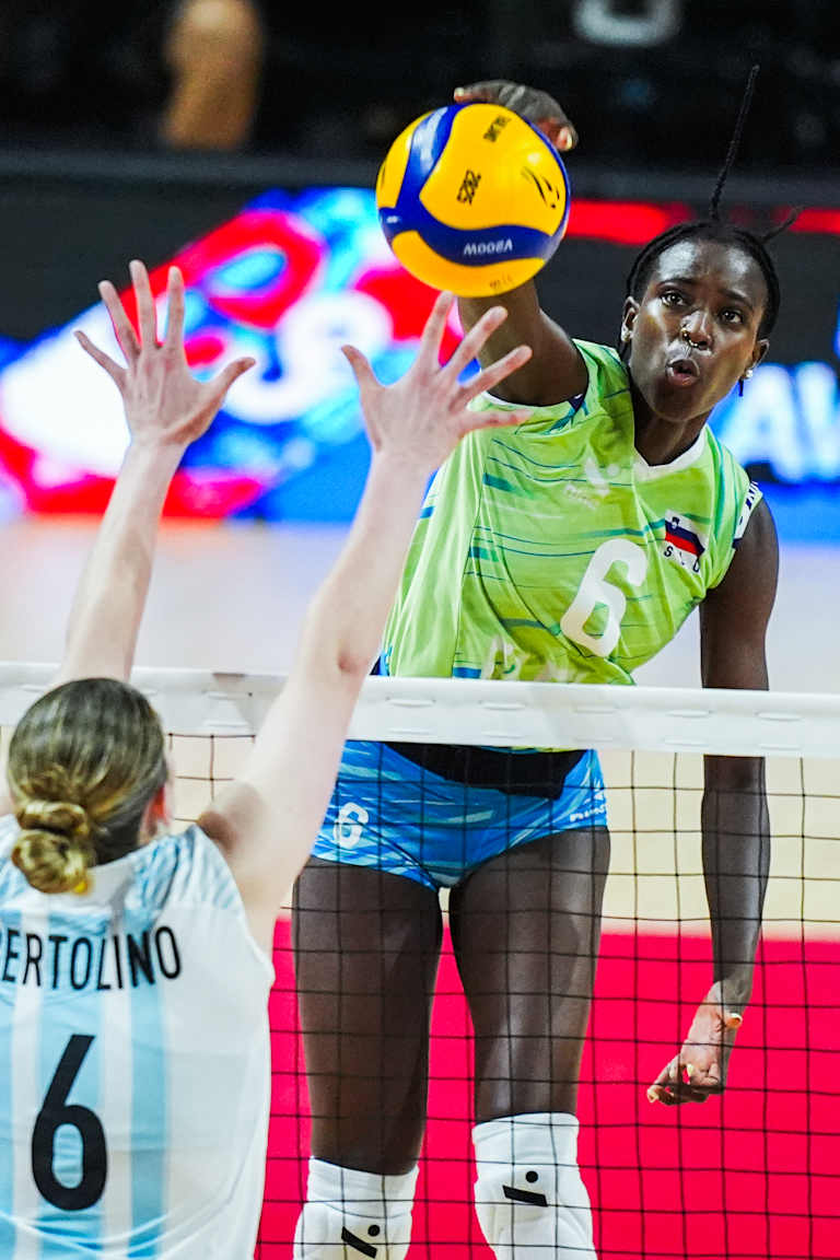 Slovenia stun Argentina to keep eighthfinal hopes alive