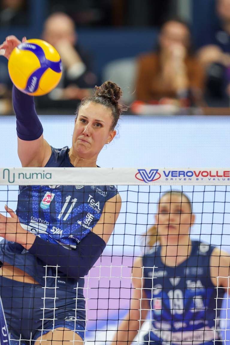 Milano can secure a spot in the Finals on Sunday