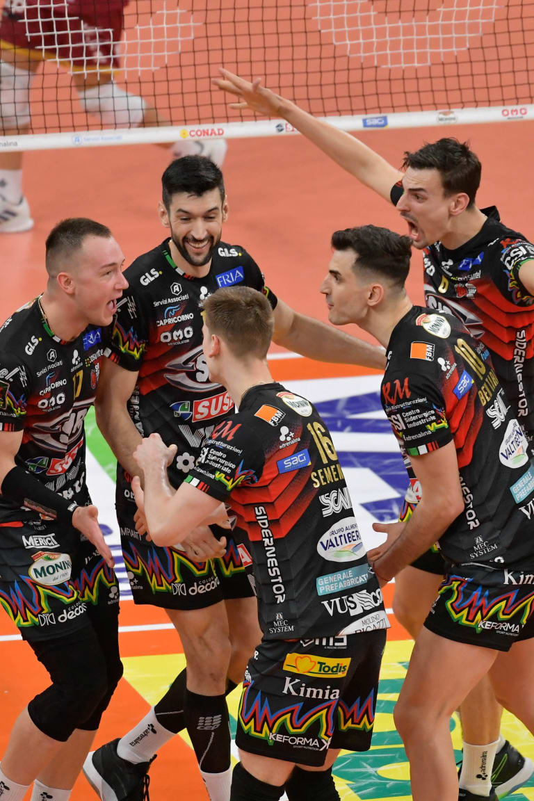 Perugia and Trentino start SuperLega semifinals ahead