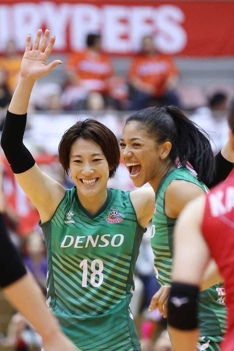 Denso and Osaka looking to stay unbeaten in Japan