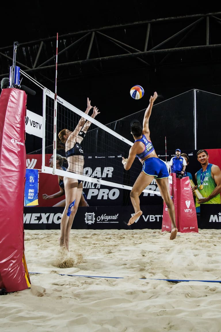 Men’s and women’s world champs upset in Tepic eighthfinals