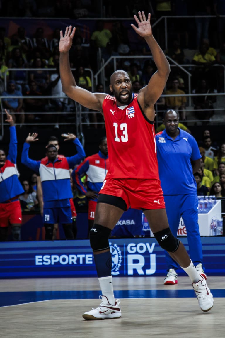 Cuba silence the Maracanãzinho and upset Brazil