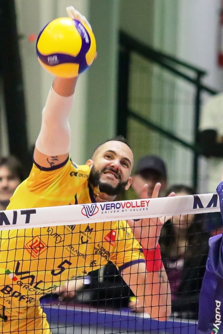 Osmany Juantorena moves to Vero Volley