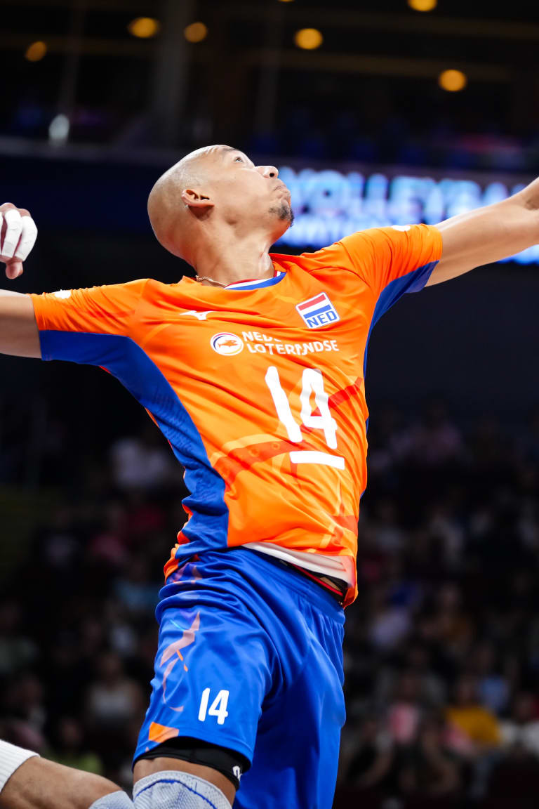 Spectacular five-set battles spark excitement in Manila