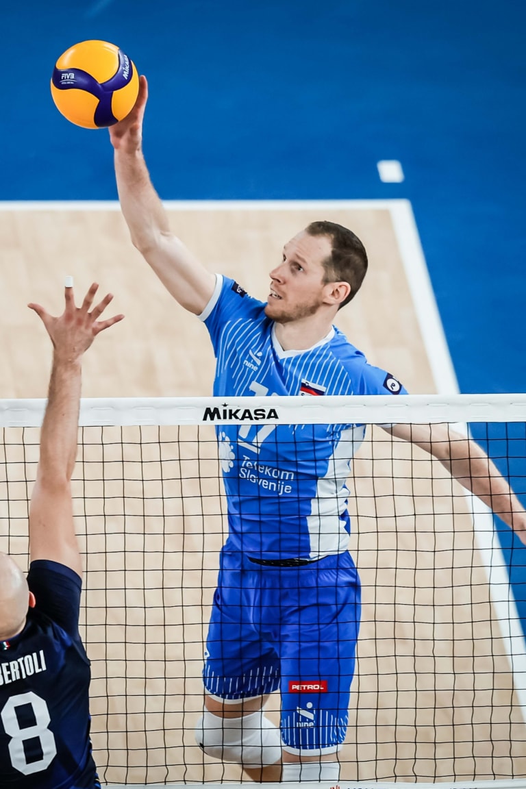 Unstoppable Slovenia defeat world champions Italy