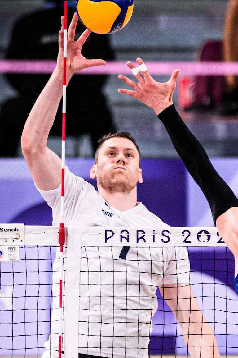 Stern on fire as Slovenia shut out Serbia and book quarterfinal spot