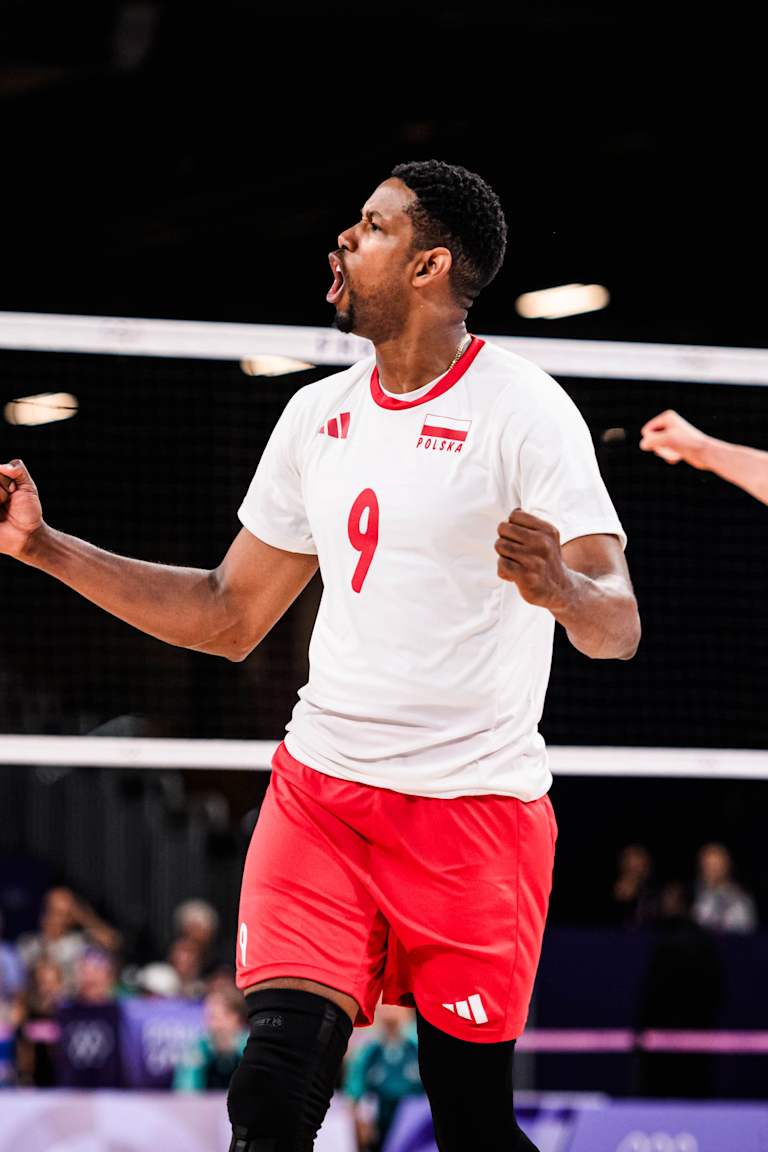 Birthday boy Leon takes Poland to the quarterfinals with five-set win over Brazil