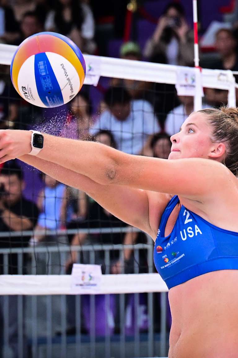 Two American and two Polish pairs advance to U19 World Champs quarterfinals