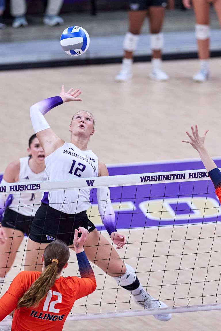 Watch the undefeated Washington live on VBTV this week!