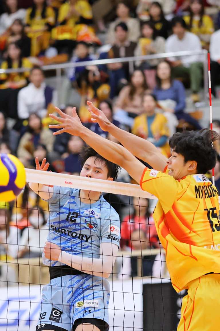 JTEKT and Suntory exchange victories in Japan