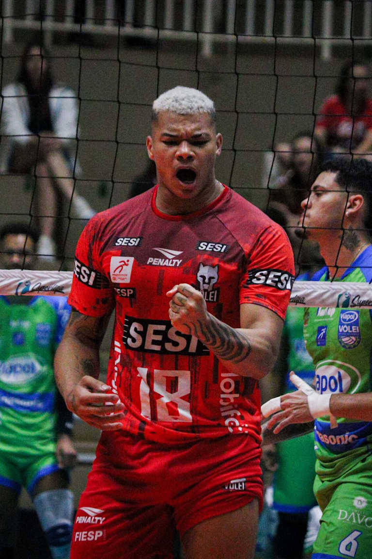 Maiores pontuadores da Superliga se encontram no duelo entre Praia e SESI