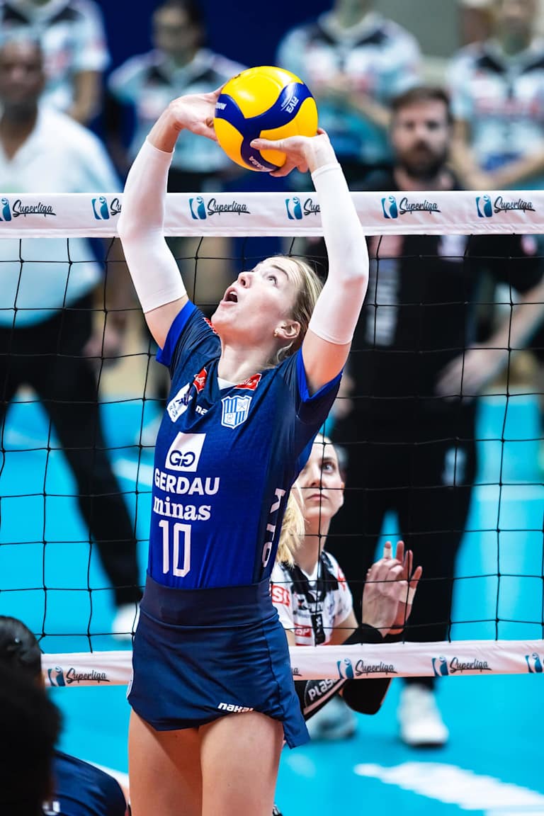 Às vésperas do Mundial, Minas e Praia jogam pela ponta na Superliga