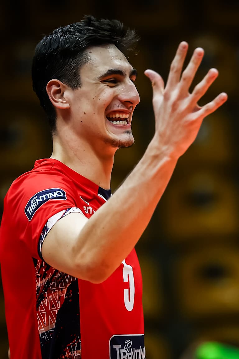 Undefeated Trentino and Foolad take first semifinal spots