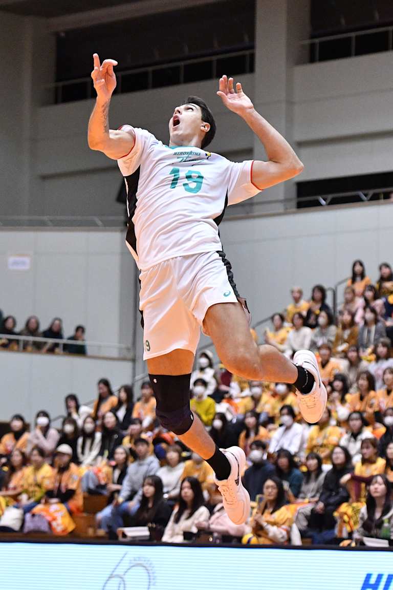 JTEKT Stings stung at home, Osaka Bluteon return to top in Japan
