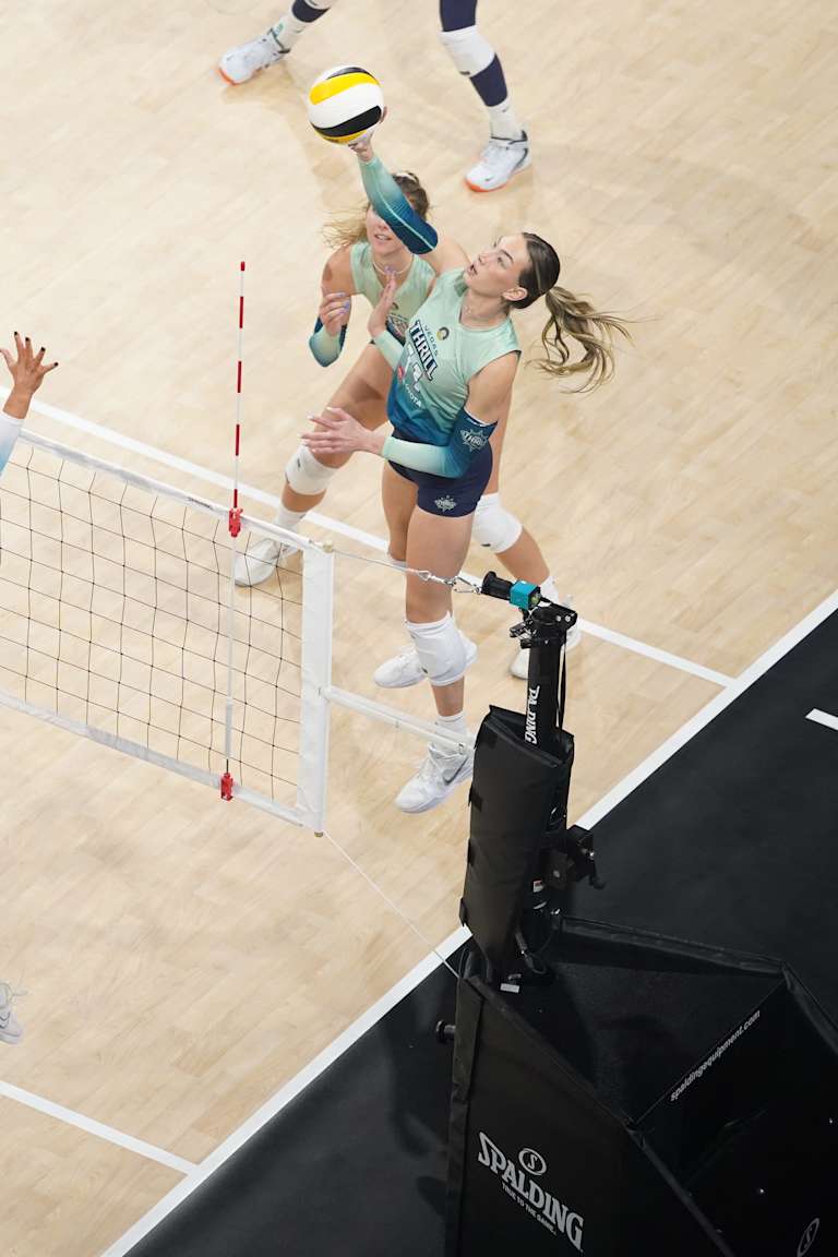 Thrill on the road to defend Pro Volleyball Federation first place