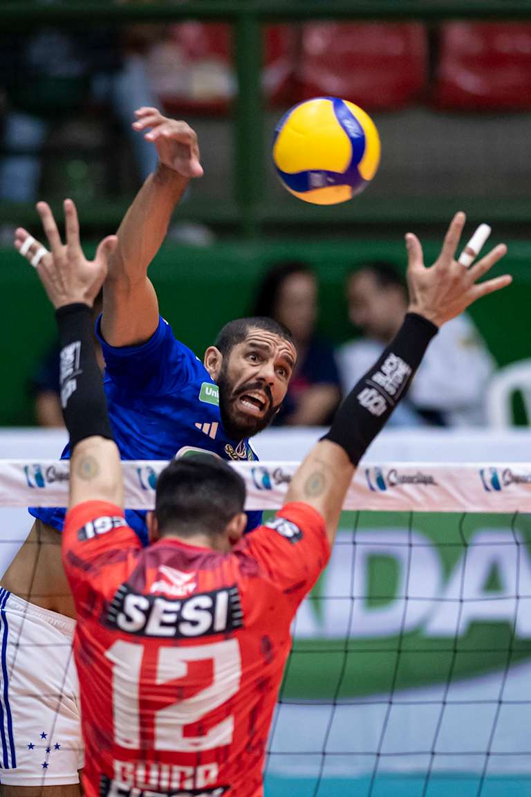 Olympic champions shine as Cruzeiro beat SESI in five sets