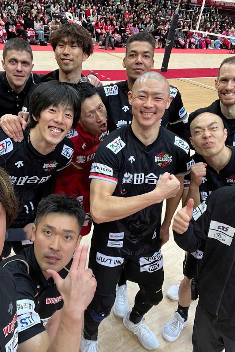 Nagoya beat Suntory twice to overtake them in second; Voreas stun Aichi