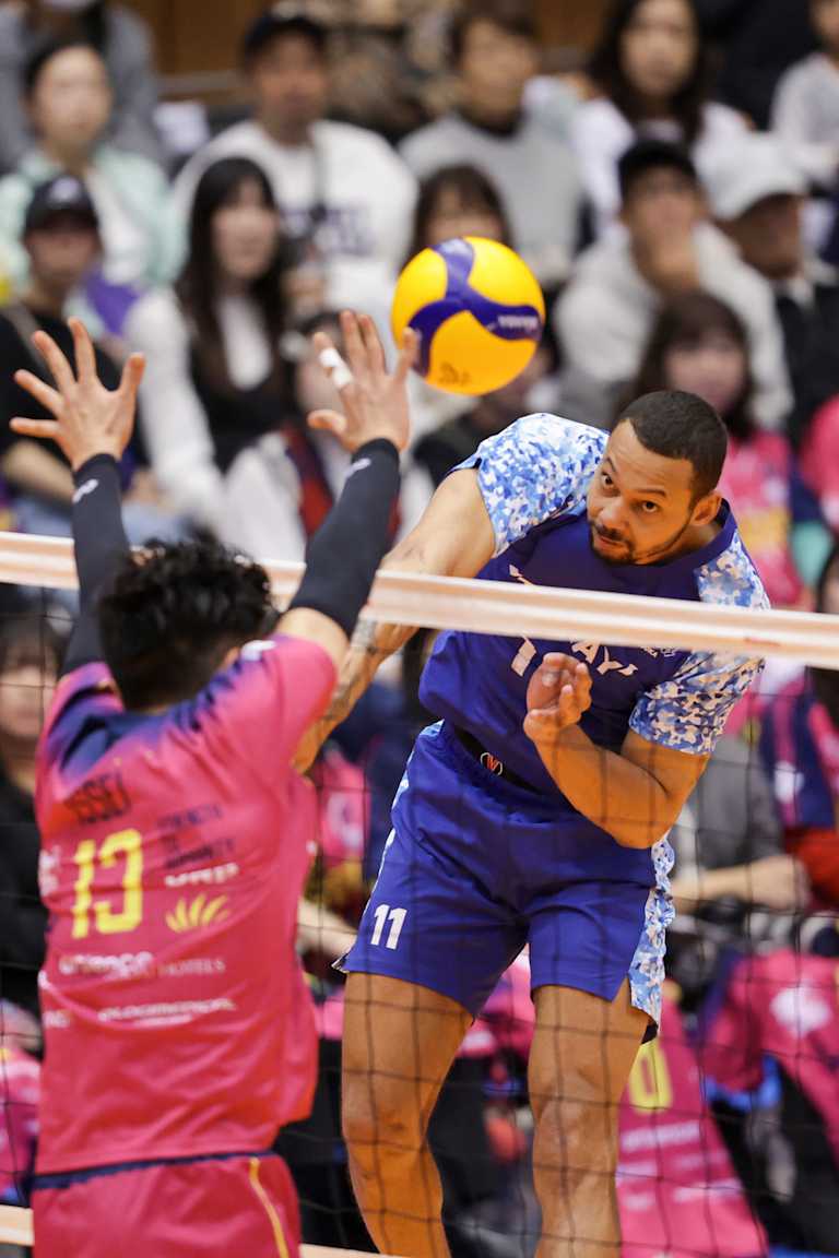 Tokyo Great Bears v Toray Arrows Shizuoka in midweek action