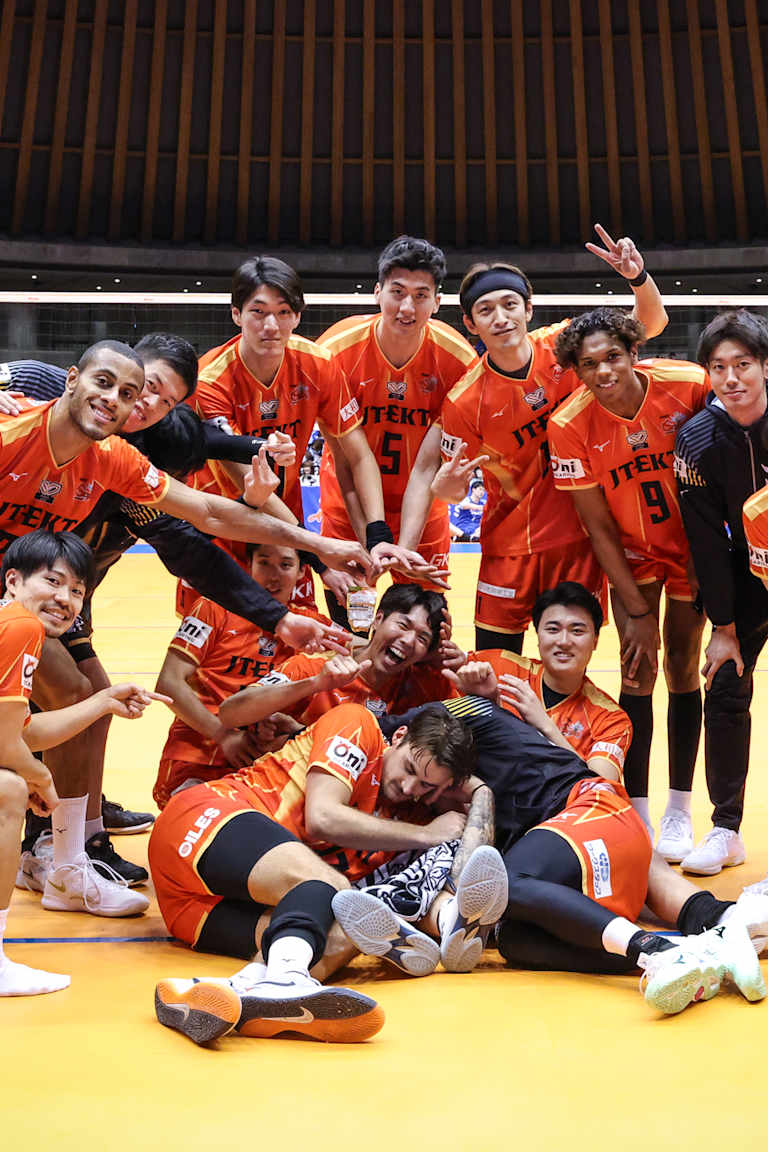Aichi and Tokyo book playoff spots in Japan