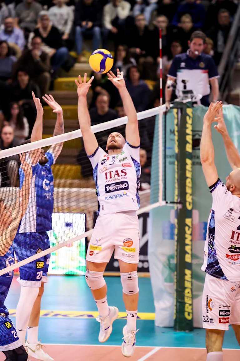 Trentino and Lube aim at closing quarterfinal playoffs on Wednesday