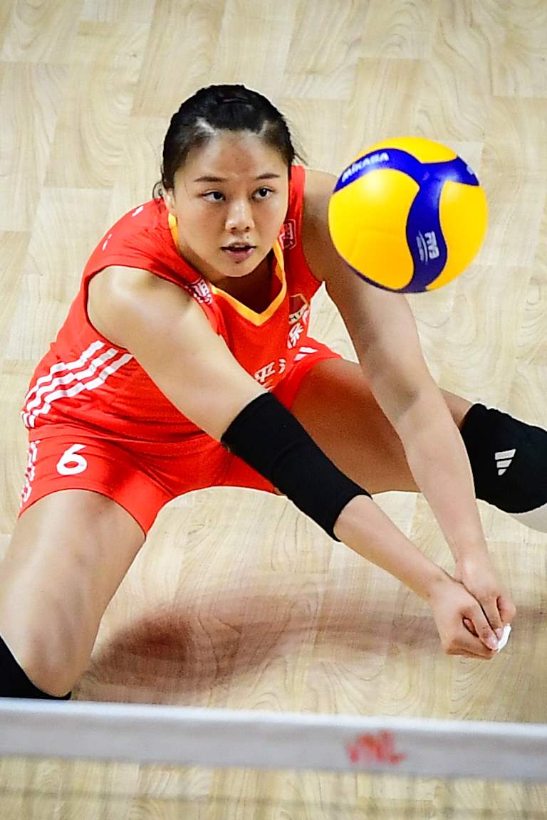 With a new coach, China start preparations for 2025