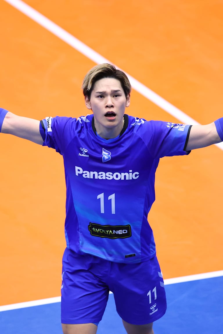 Osaka teams take SV.League semifinal spots