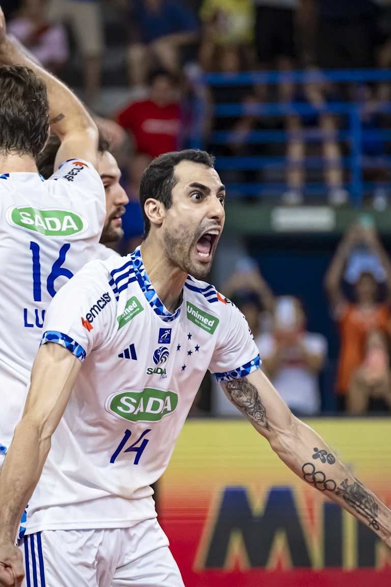 Cruzeiro garante a primeira vaga nas semifinais