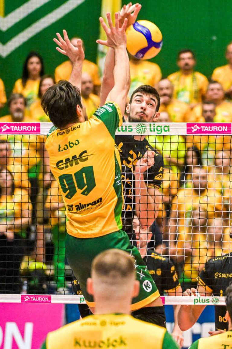 Fiery clashes for PlusLiga medals coming up