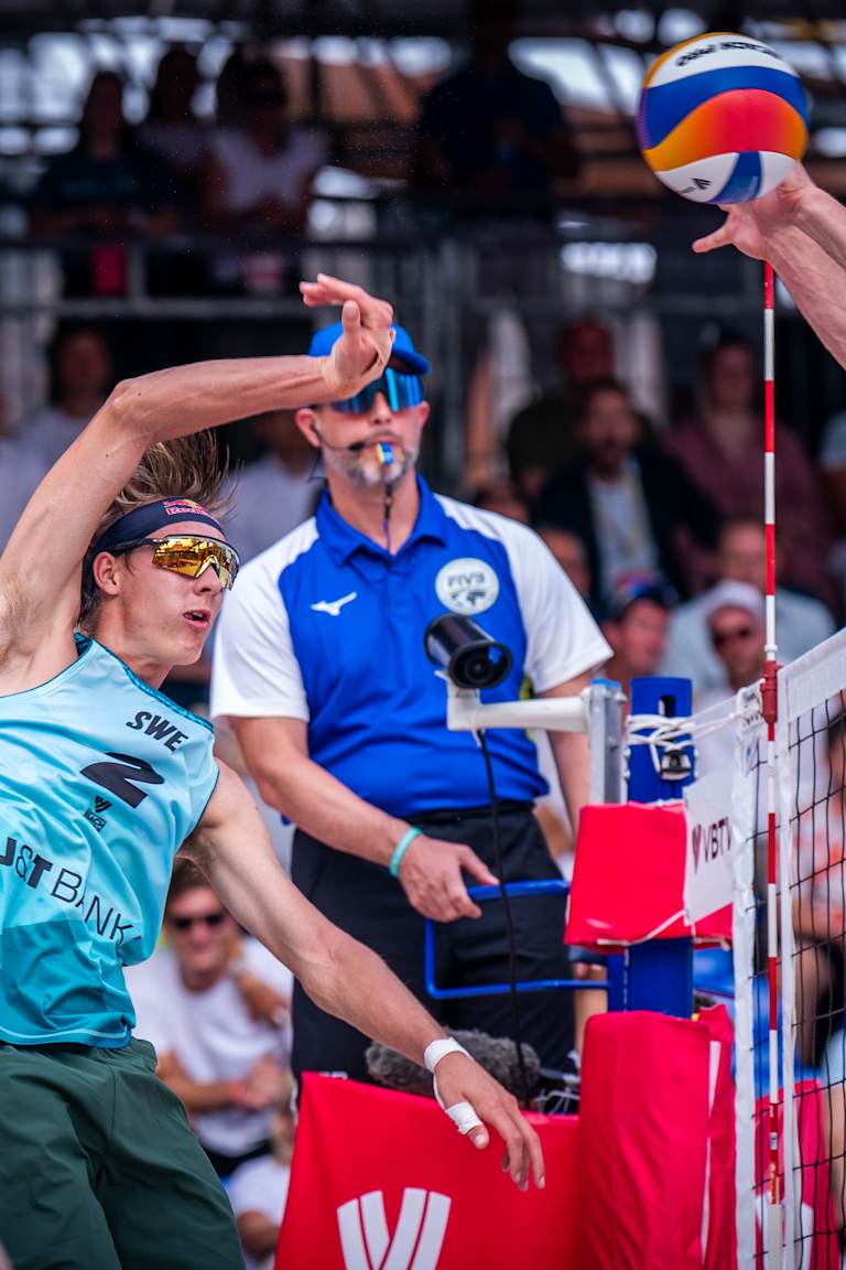 Ahman & Hellvig back up to number two in World Ranking