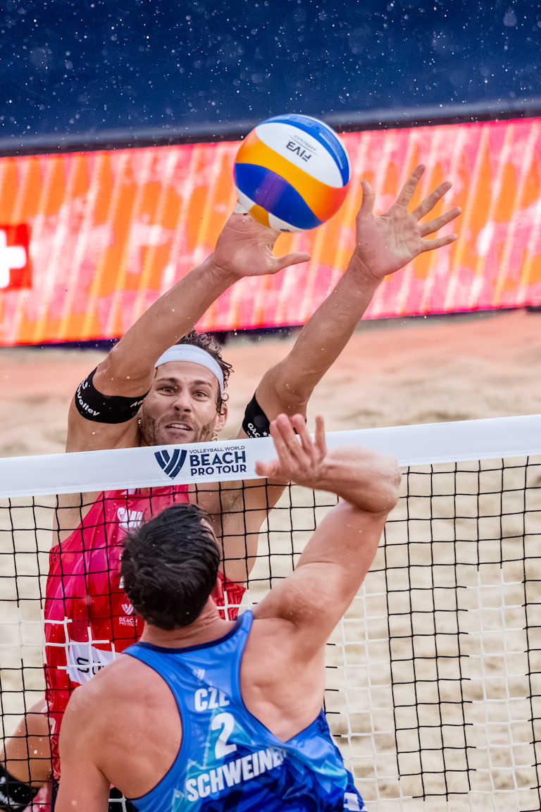 Red-hot Krattiger and Dillier upset world champions