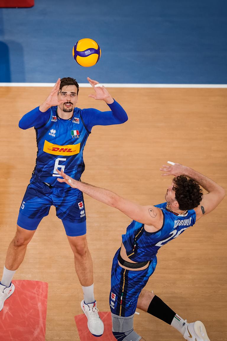 Italy start on the right foot and sweep Serbia in Ljubljana