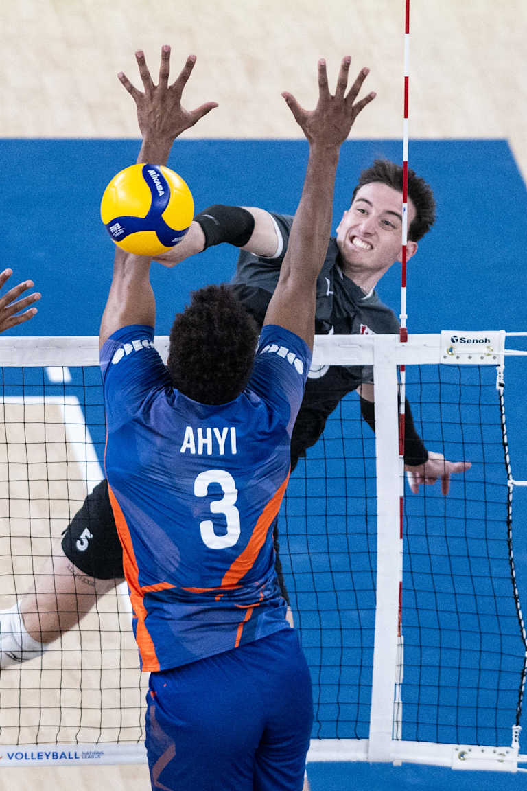 Canada sink the Netherlands in the battle against relegation