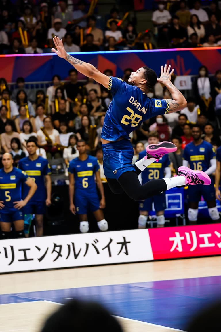 Darlan wins scoring duel with Mandiraci