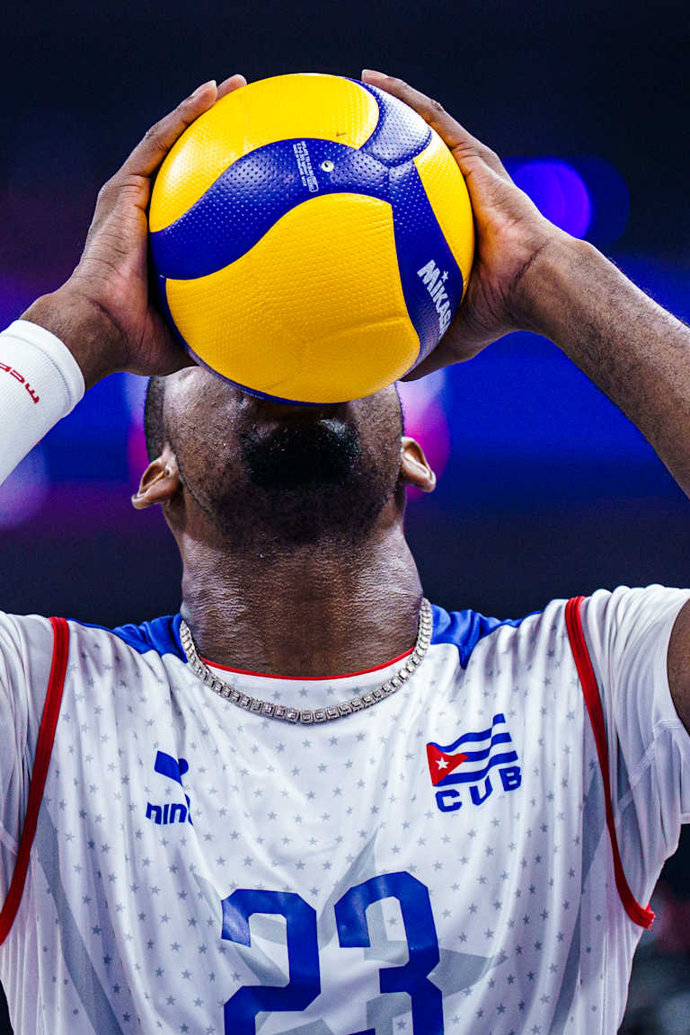 Cuba fail to clinch a spot in the Finals and stay on hold