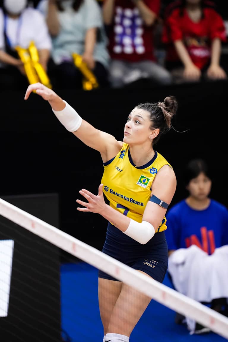 Brasil faz revanche com o Japão nas semifinais