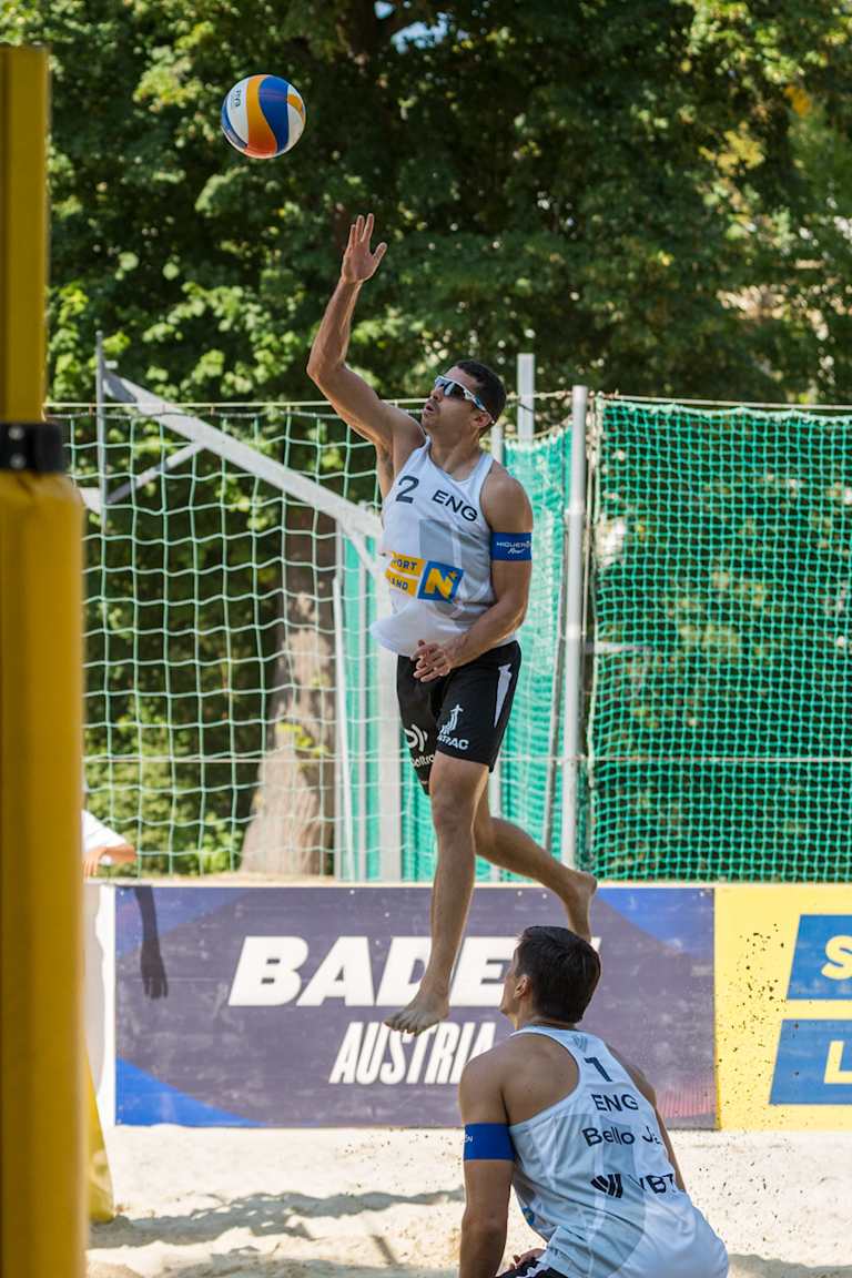 Bellos return to the sand with hard-fought victory